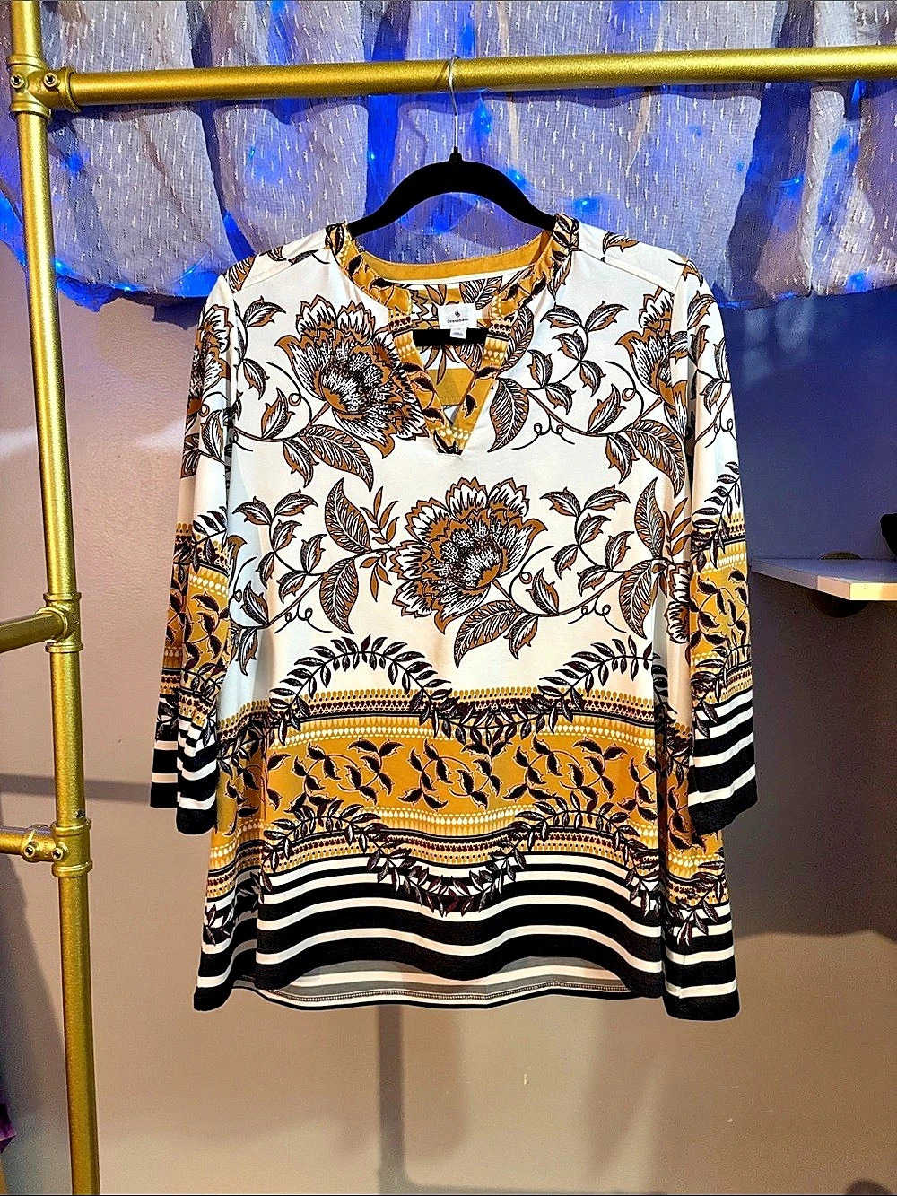 Dressbarn Floral Long Sleeve Blouse in White & Brown Size Small
